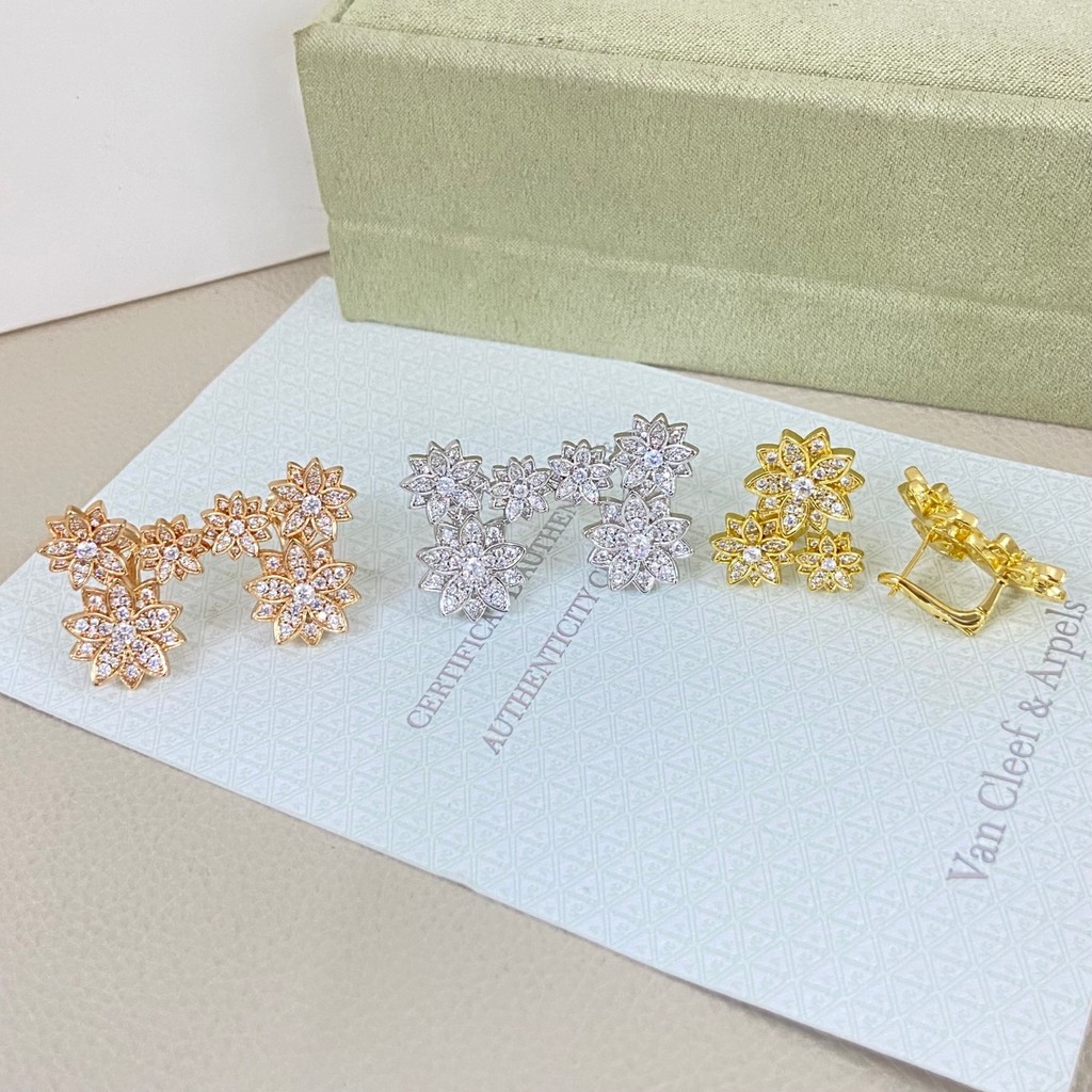 Van Cleef & Arpels Multi-Cluster Full-Paved Zircon ดอกไม้คลิปบนต่างหู Gold Silver Tone Stacked ดอกไม