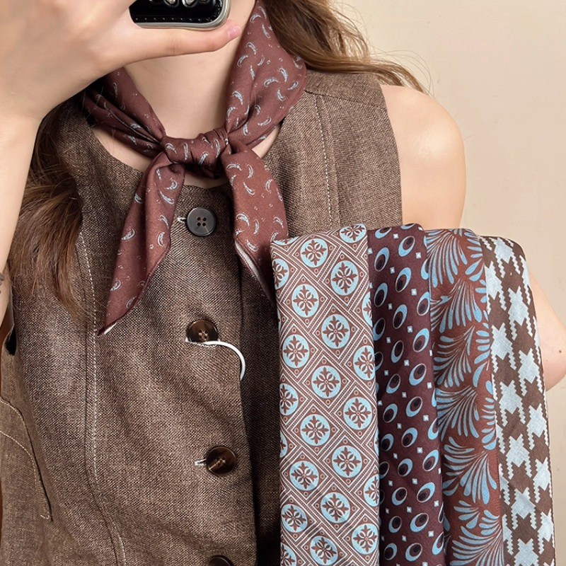 ผ้าพันคอลายโบราณสีน้ำตาล เหมาะสำหรับฤดูใบไม้ร่วงและฤดูหนาว สไตล์หวาน ๆ และอบอุ่น
