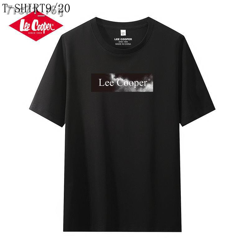 Lee Cooper เสื้อยืดแขนสั้นสไตล์ใหม่ฤดูร้อน ผ้าฝ้ายพิมพ์ลายคอกลม อินเทรนด์และเหมาะสำหรับผู้ชาย