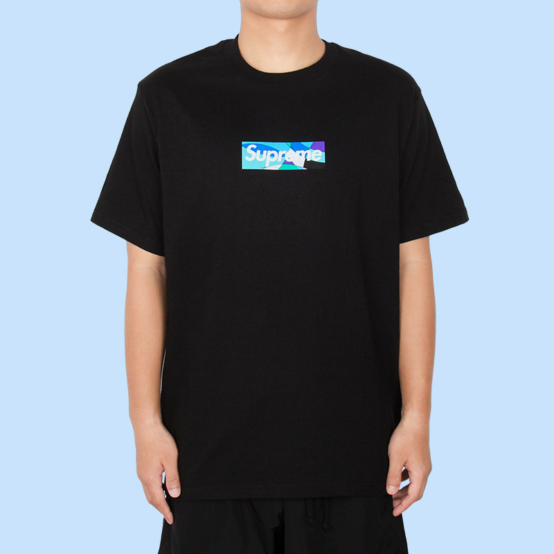 เสื้อยืดแขนสั้นพิมพ์ลาย SUPREME x Emilio Pucci คอลเล็กชัน 21SS