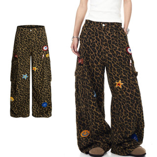 พานโนฟลัคซ์ กางเกงลำลองผู้ชาย ลายเสือดาวย่นยวดในสไตล์เรโทรอเ…