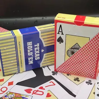 🃏 การ์ดเกม PVC กันน้ำ ทนทาน ตัวเลขใหญ่ จับถนัดมือ สำหรับเล่นเกมกับครอบครัวและเพื่อน