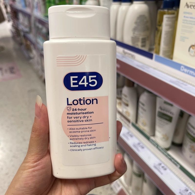 พร้อมสต็อก UK E45 Lotion Moisturizer 200ML Body Lotion Super Moisturizing Moisturizing Sensual Skin 