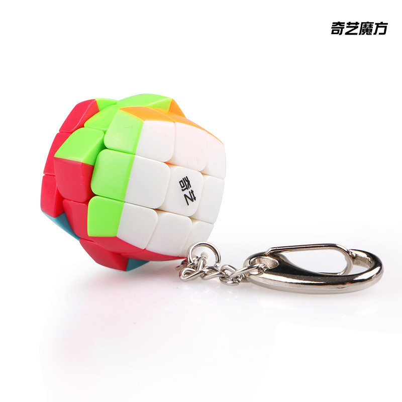 Qiyi Rubiks Cube ขนาดเล็กนึ่ง Bun พวงกุญแจ Rubiks Cube 3.0 ซม. Third-Order Rubiks Cube สีราคาไม่แพง 