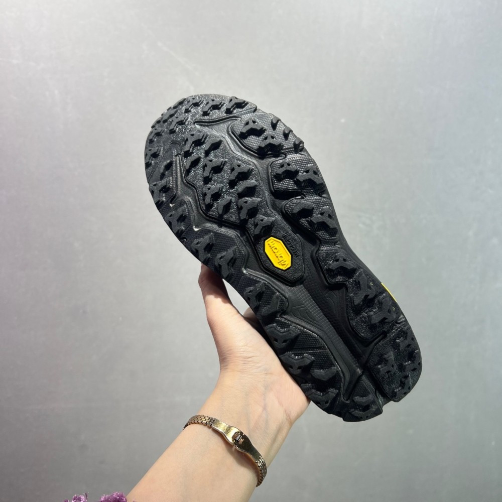 HOKA ONE ONE M Speedgoat 6 รองเท้าวิ่งกลางแจ้ง Unisex JST9