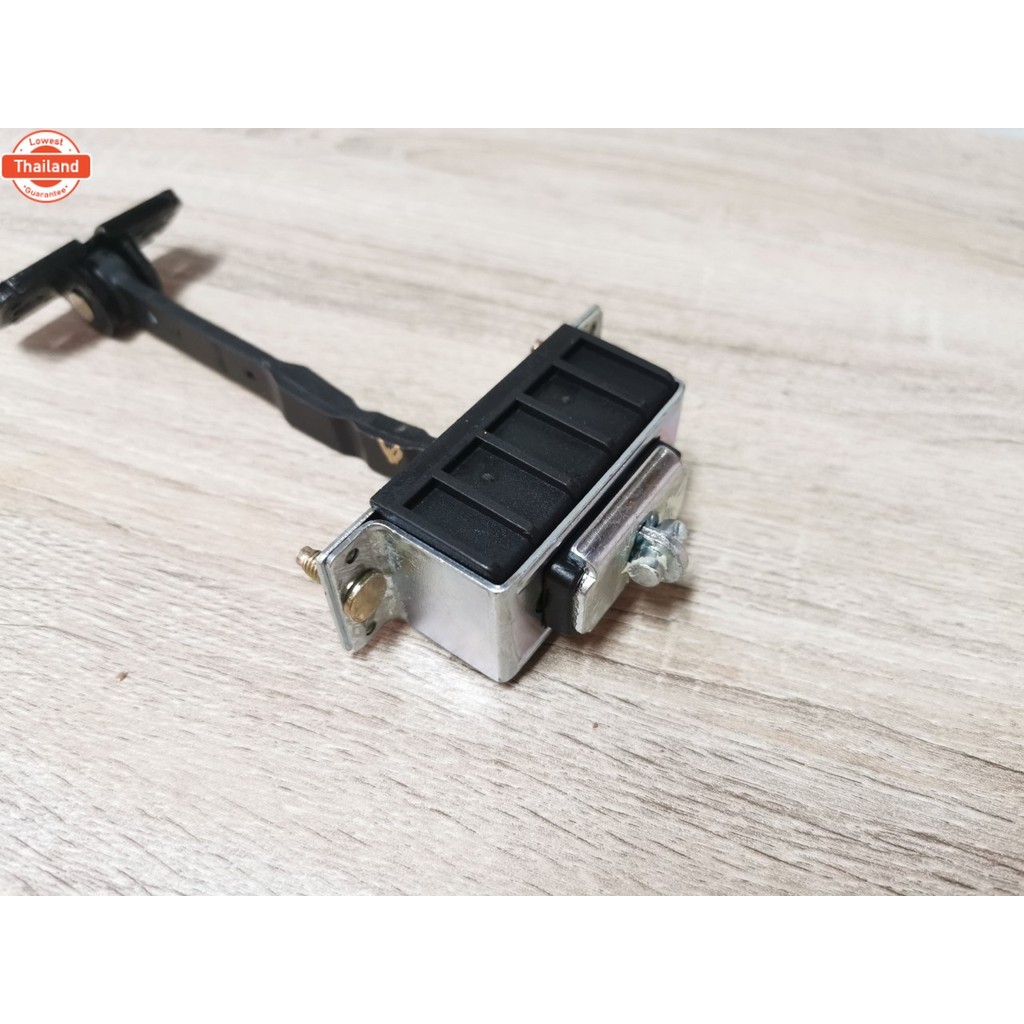 กันเลยประตู หน้า Benz W211 ของไต้หวัน