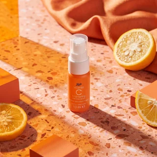 Boots Vitamin C Brightening Intensive Serum 10 Ml บู๊ทส์ วิตามิน ซี ไบรท์เทนนิ่ง อินเทนซีฟ ซีรั่ม 10 มล.