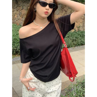พร้อมส่ง ทรงหลวม เสื้อเเขนสั้นผู้หญิง เสื้อยืดเปิดไหล่ ผ้านิ่ม ใส่เเบบเปิดไหล่ได้ สาวอวบใส่ได้ Velca