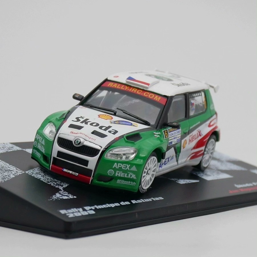 Ixo Skoda Skoda Fabia Fabia/Jingrui S2000 WRC 2009 #61/43 Color As Shot Base+กล่องแสดงผล