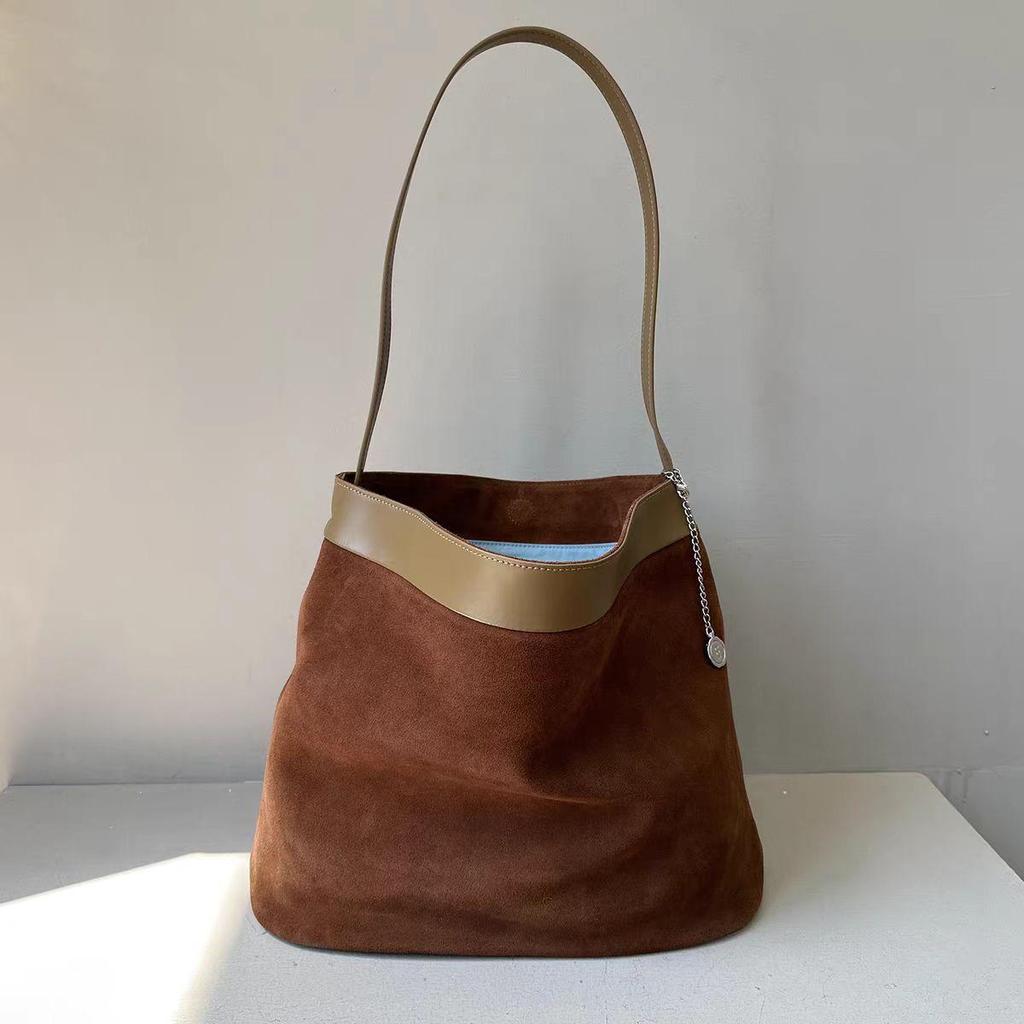 Suede Suede Bucket Bag กระเป๋าสะพายความจุขนาดใหญ่ย้อนยุค