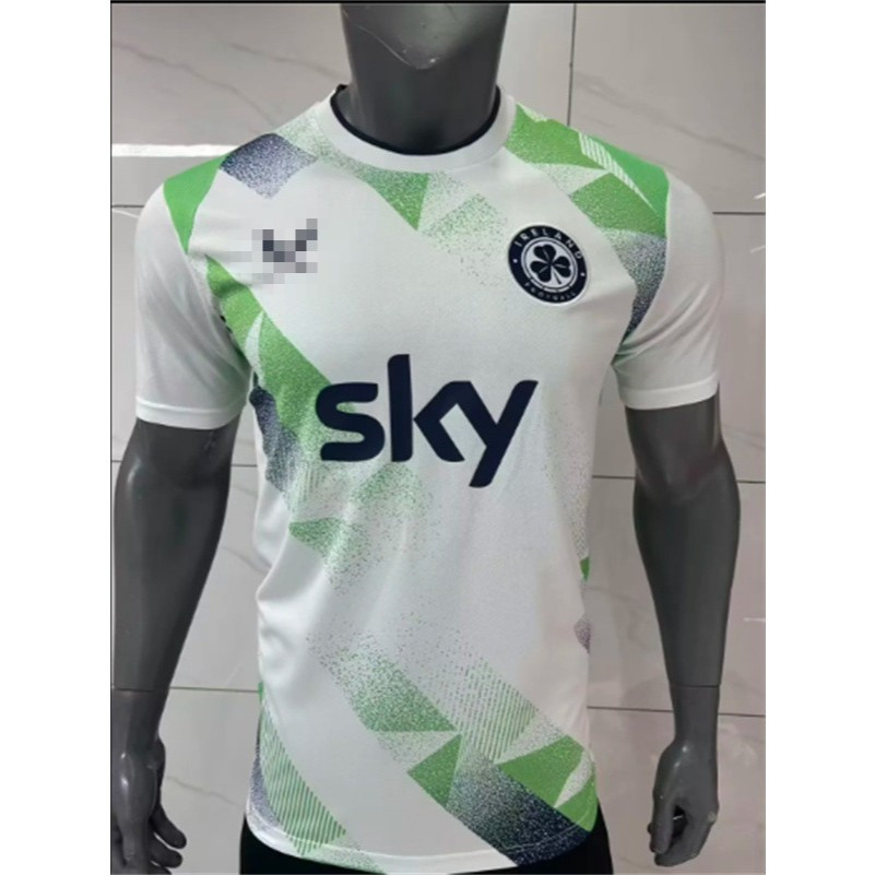 คุณภาพสูง พัดลมรุ่น 2026 27 Ireland away jersey เสื้อฟุตบอลกีฬาผู้ชาย (S-XXL)
