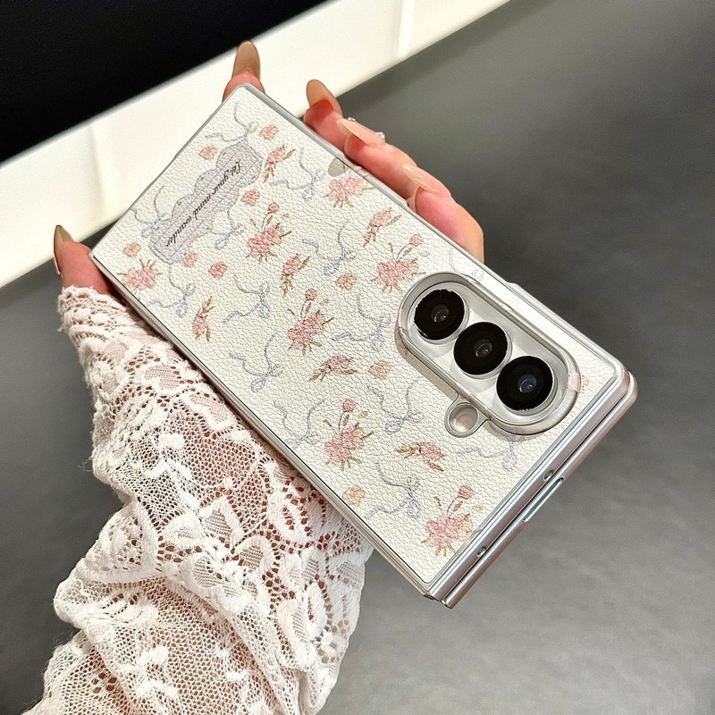 SAMSUNG สําหรับSamsung Galaxy Z Fold3 Fold4 Fold5 Fold6 Fold7 กรณีดอกไม้สีแดงBowknot PC Hard Flipฝาครอบโทรศัพท์ปลอกสําหรับSamsung Galaxy Zพับ 7 6 5 4 3 5G W26