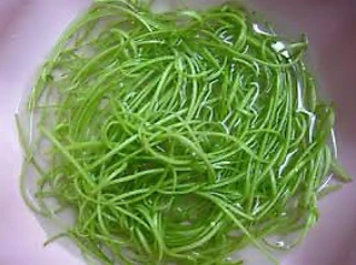 มีดหั่นผักบุ้งซอยจากประเทศเวียดนาม