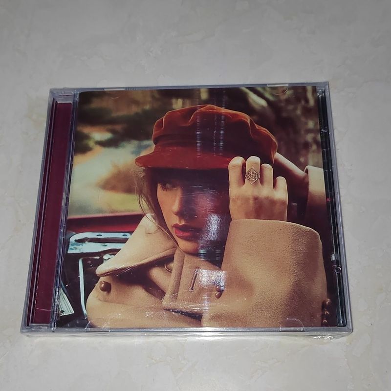 อัลบั้มโรคราน้ําค้าง Taylor Swift Red Taylor 2CD บันทึก+หนังสือ Lyrics aq7.16