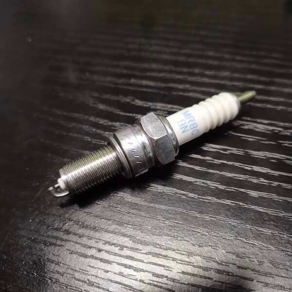 หัวเทียน NGK แท้ CX700 อุปกรณ์เดิมสําหรับ Chunfeng NK650, NK400, TR650 และ MT 650