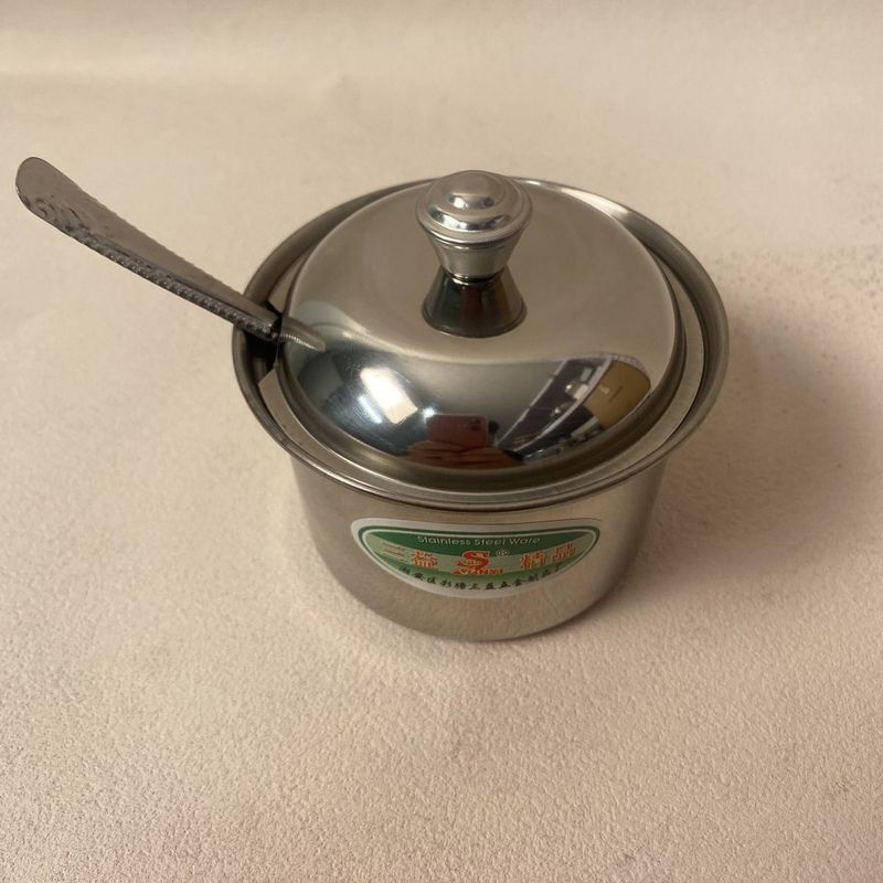 A6/7拍一发3个 三溢-不锈钢带盖配勺小盅调料罐20260728 A6/7 pack of 3 pieces San Yi - Stainless steel small seasoning jar