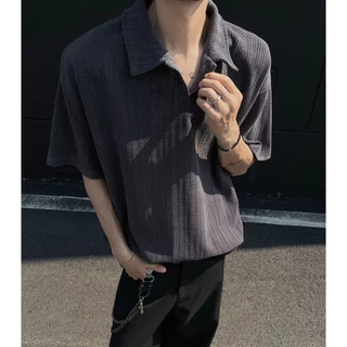Textured Knit Polo Shirt เสือโปโลสีดำ พื้นผ้านุ่มนวล สบายๆ ทันสมัย สำหรับทั้งชายหญิง เหมาะกับทุกโอกาส สงกรานต์