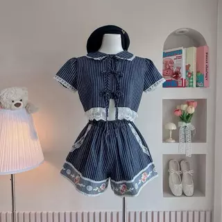 Blue tone v.2 เสื้อครอปแขนตุ๊กตา กางเกงขาสั้นแต่งลูกไม้ (t76+t80)