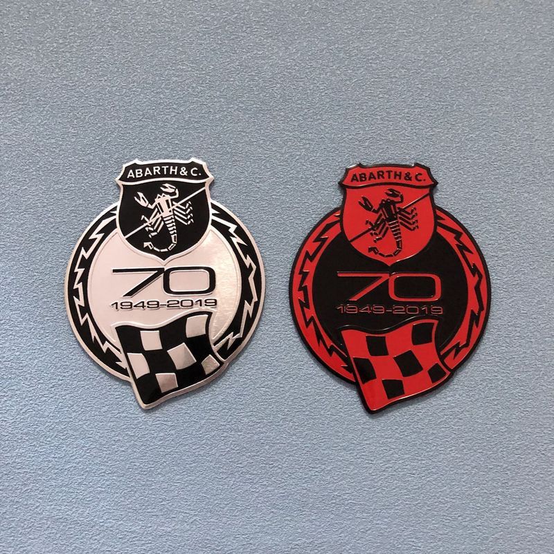 ใช้ได้กับป้ายรถ Abas 70th Anniversary Edition ABARTH Scorpion Shield ป้ายรถโลหะดัดแปลงป้ายอลูมิเนียม