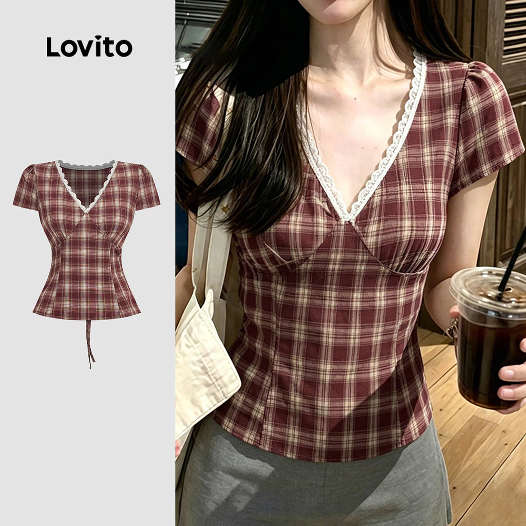 (New Arrival) Lovito เสื้อเบลาส์คอระบายผูกโบว์ด้านหลัง สีแดง/ขาว สําหรับผู้หญิง เหมาะสําหรับฤดูใบไม้ผลิ/ฤดูร้อน L196ED612