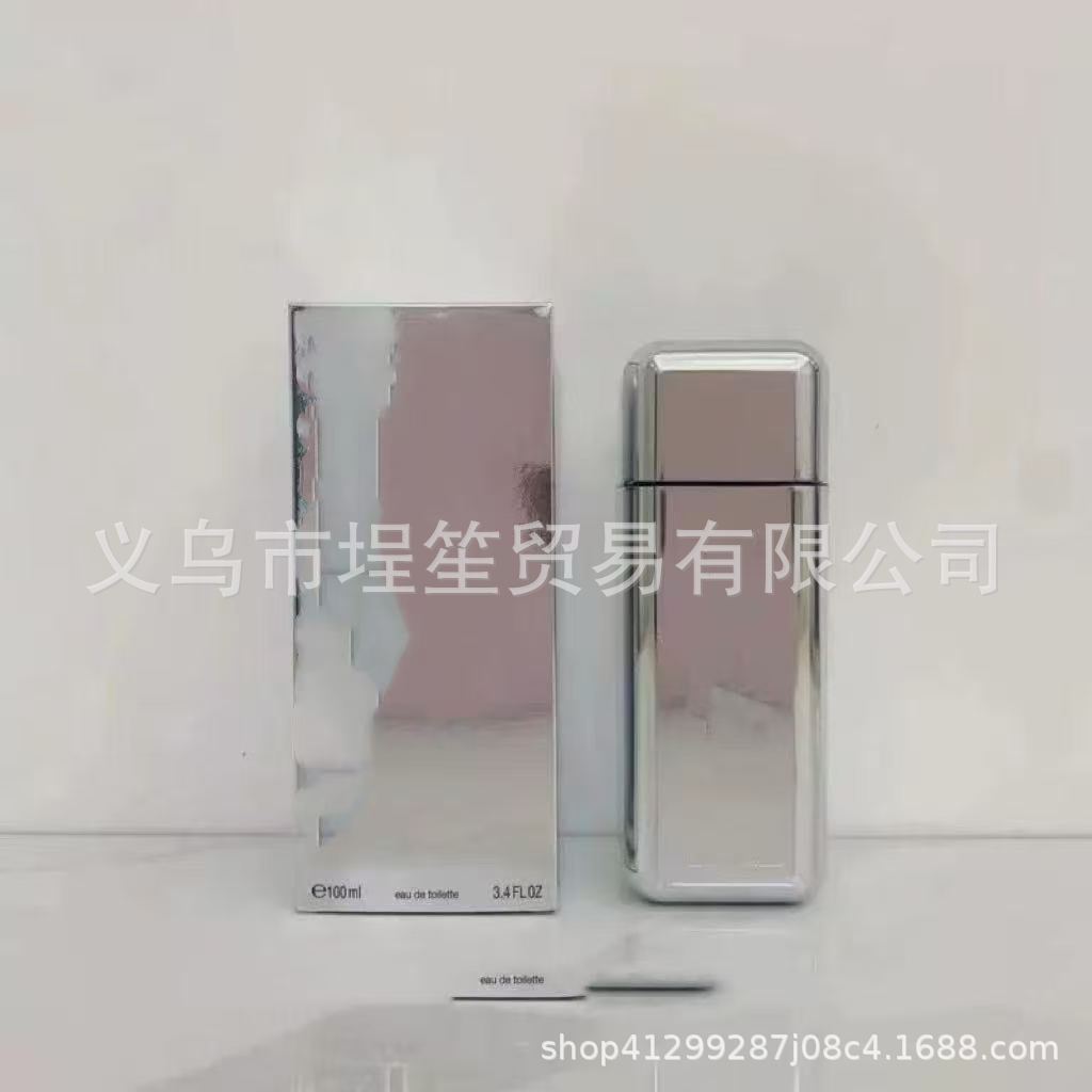 Carlo คุณภาพสูงสไตล์ใหม่ 212 (แม่เหล็กสีเทา) 212 Metropolis Mens Eau De Toilette 100ml20260822 新款高质量