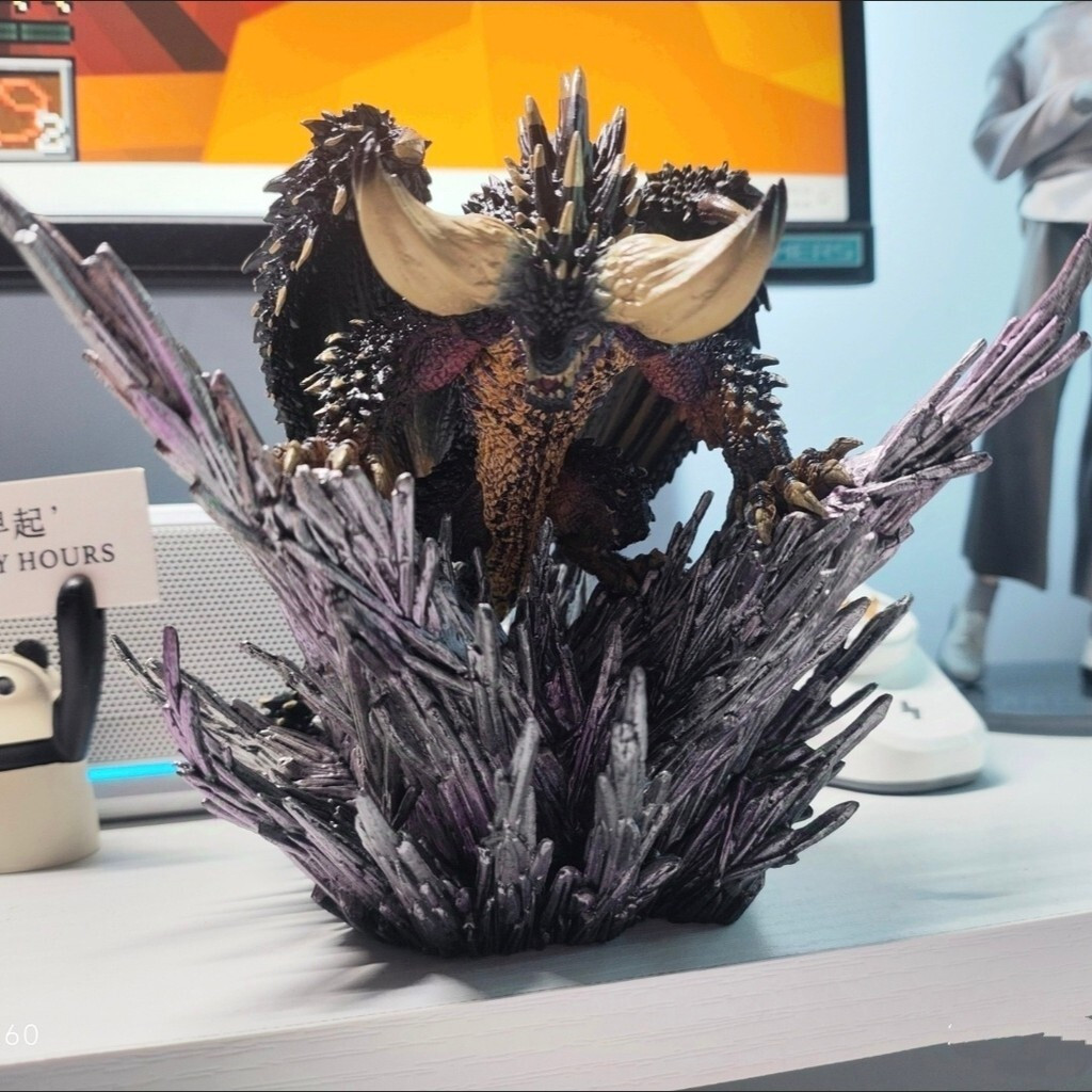 CFB World Lited Edition Wildfire Dragon Figurine Monster Hunter Collectors EditionTH99 V7KB