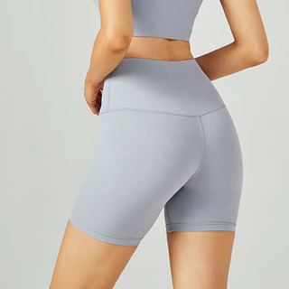 AirActive กางเกงออกกำลังกาย FlexLite Shorts เอวสูง สัมผัสเบาสบาย ทรงสามส่วน