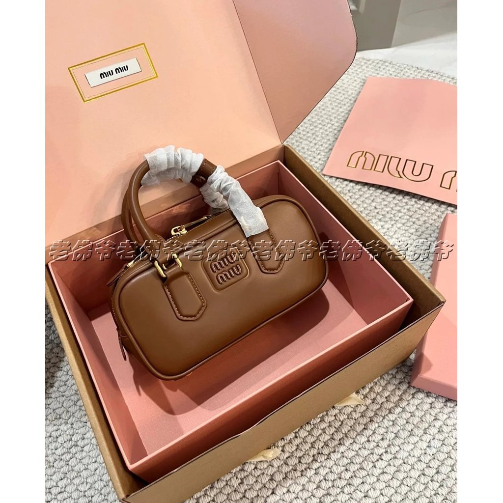 กระเป๋าถือ MIMIU Mumu