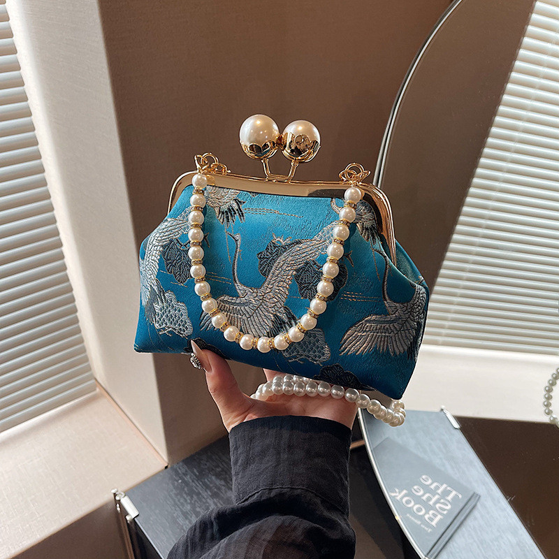 กระเป๋าถือปักลายสไตล์จีน ออกแบบมาเพื่อให้หรูหราและทนทาน มาพร้อมสต็อก 10262