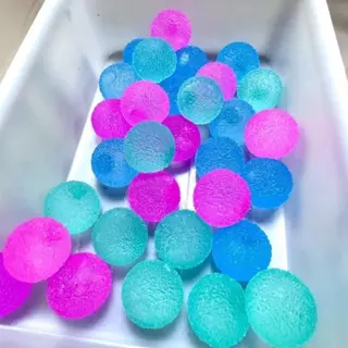 สกุชชี่ ICE BALL ลูกบอลน้ำแข็งรูปลูกอมมอลต์ แช่เย็นก่อนเล่น นุ่มยืดหยุ่นคืนรูปช้า ทนบีบ คลายเครียดระบายอารมณ์
