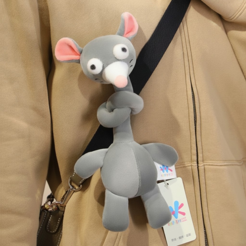 Fuzzy ตุ๊กตาพร้อมสายรัดตกแต่ง Fuzzy Hanger ของเล่นน่ารักสําหรับกระเป๋าเป้สะพายหลังกระเป๋าถือ