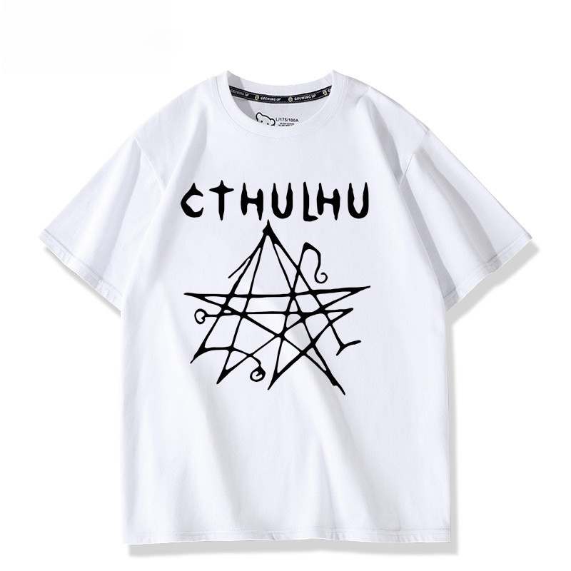 Cthulhu Mythos เสื้อยืดแขนสั้นสีขาวหนังสือของ Necromancer Cthulhu Mythos รูปแบบพิมพ์ที่ไม่ซ้ํากันหลว