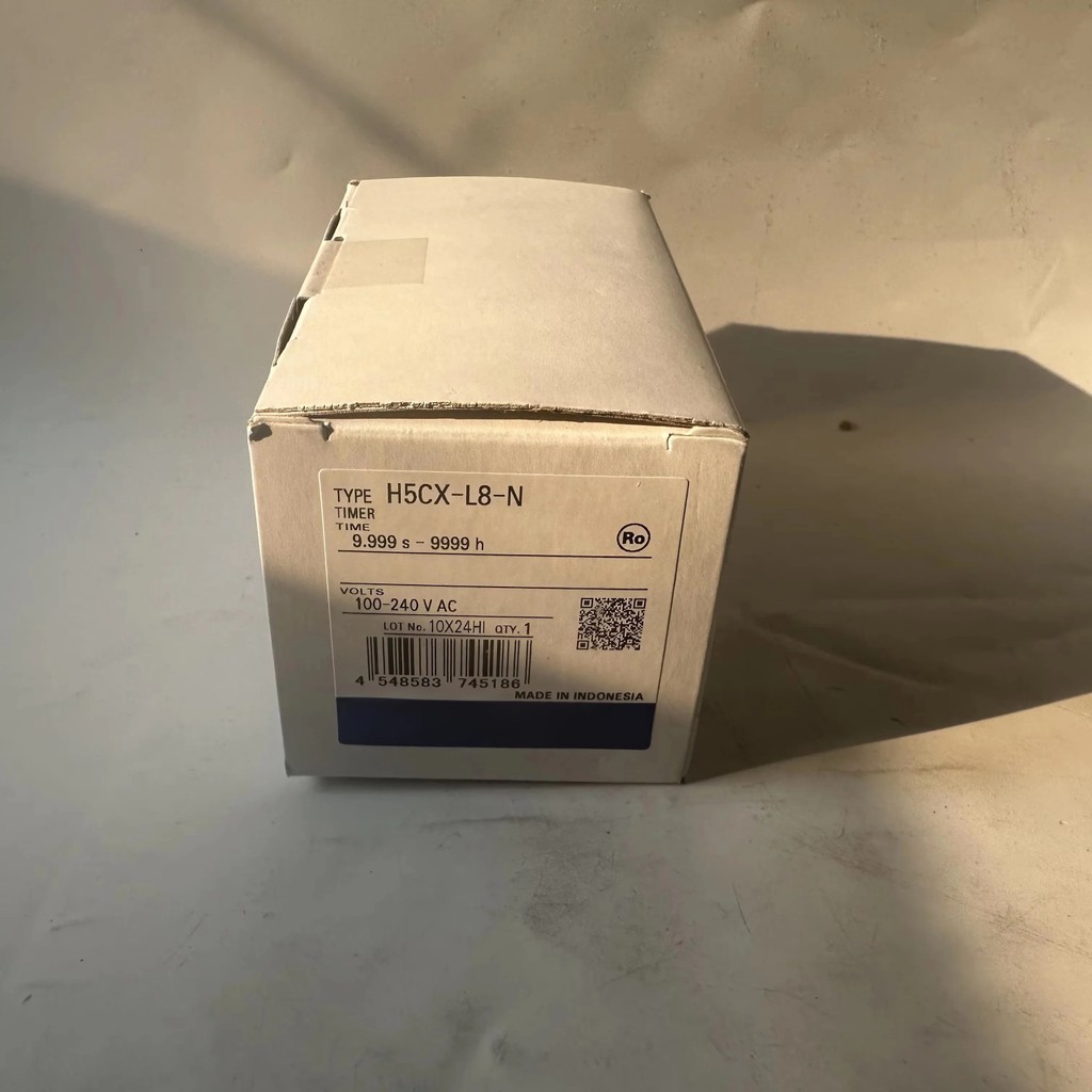 สินค้าคงคลังใหม่ ยี่ห้อใหม่ของแท้ Timer H5CX-L8-N