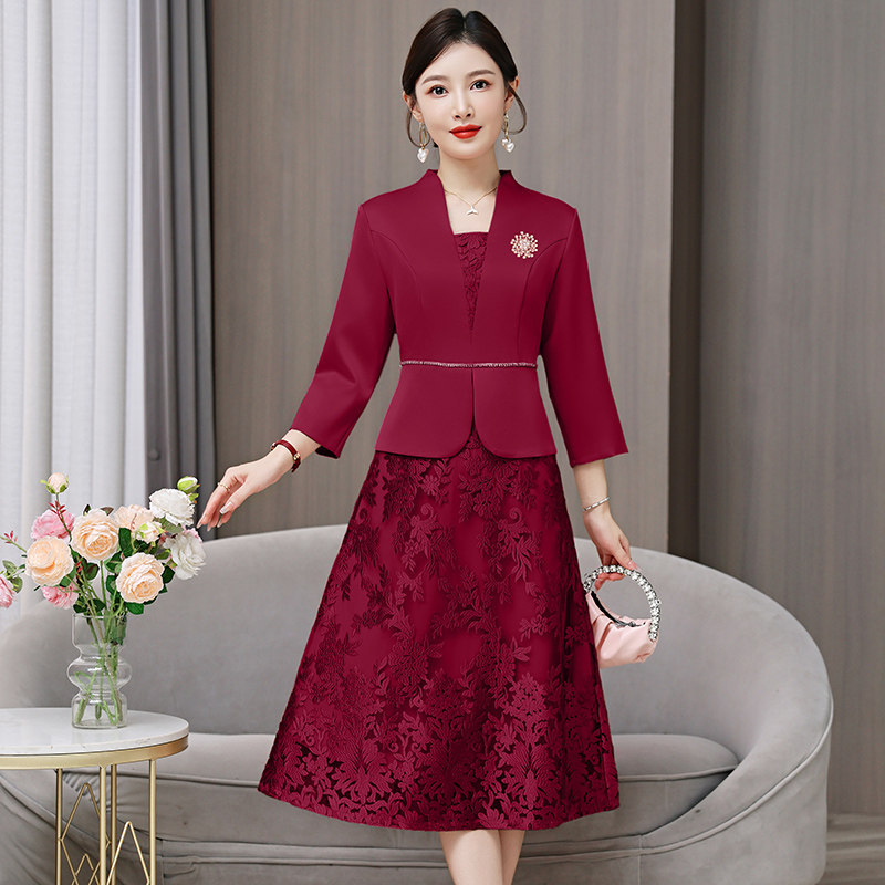 2026 Winter Wedding Mom Wedding Banquet Dress Happy Granny Dress Toast Dress Slim-fit