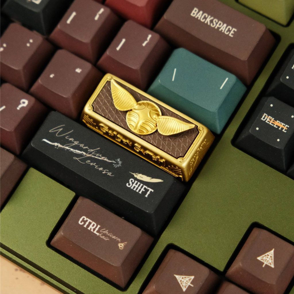 ขายร้อนแนะนํา Golden Flying Thief Harry Potter Back to Car Unique Keycap 2.25U Single Creative Mecha