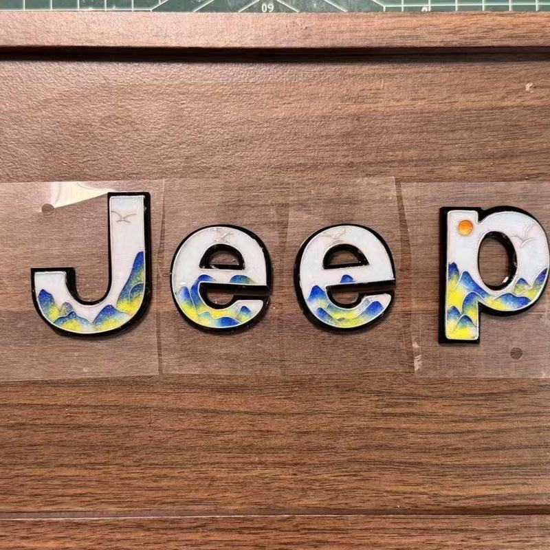 Jeep Jeep Jeep Filigree โลโก้รถเคลือบ J แบบกําหนดเอง