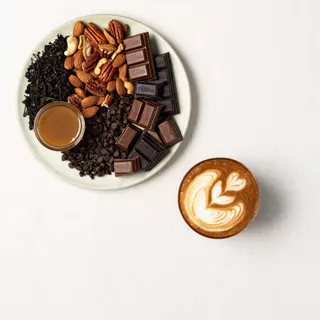 มิสเตอร์ดาร์คไซด์เบลนด์ Sarnies Coffee Mr. Darkside Blend | Dark Roast | Burnt Caramel, Black Tea, Low Acidity