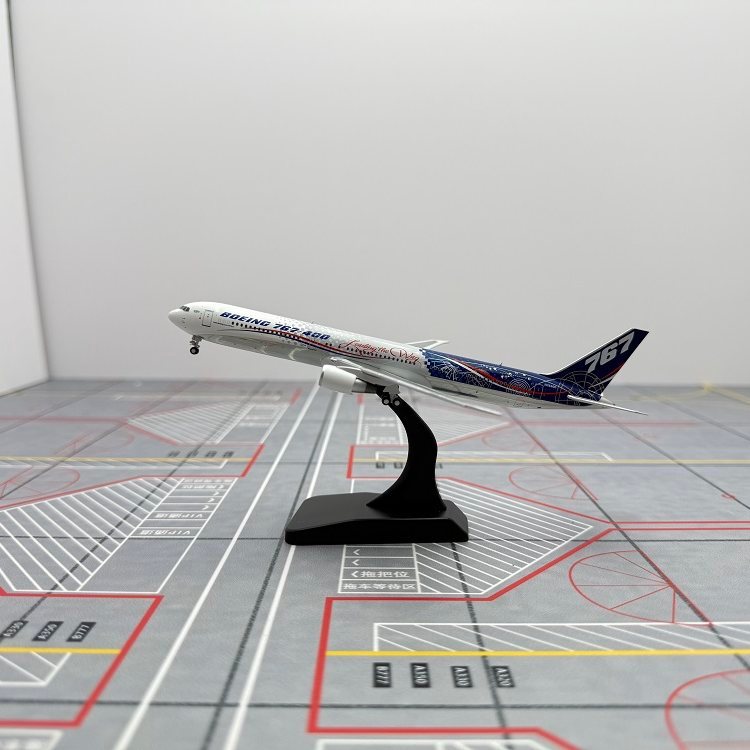 PT 1/400 โบอิ้งโรงงานเดิม B767-400ER เครื่องบินโลหะผสมรุ่น N76400 ถนนชั้นนํา