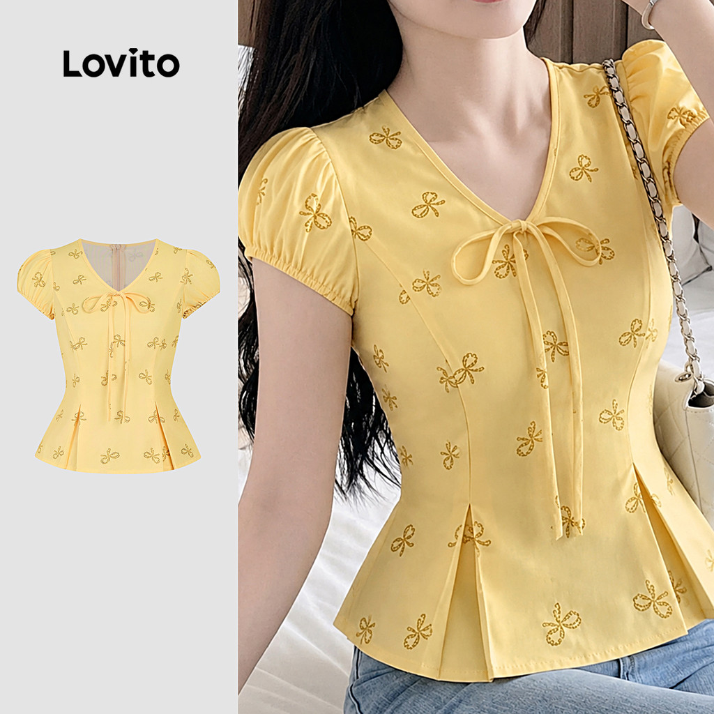 (New Arrival) Lovito เสื้อเบลาส์ลําลองสีเหลืองอ่อน มีจีบ สําหรับผู้หญิง ฤดูใบไม้ผลิ/ฤดูร้อน L198ED3103