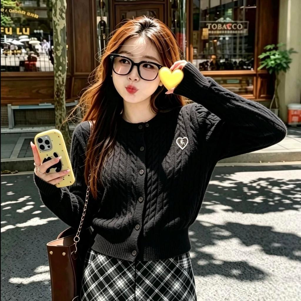16531 เสื้อคาร์ดิแกนไหมพรมแขนยาวสีพื้นสำหรับผู้หญิง ปักลวดลาย เหมาะสำหรับฤดูใบไม้ผลิและฤดูใบไม้ร่วง