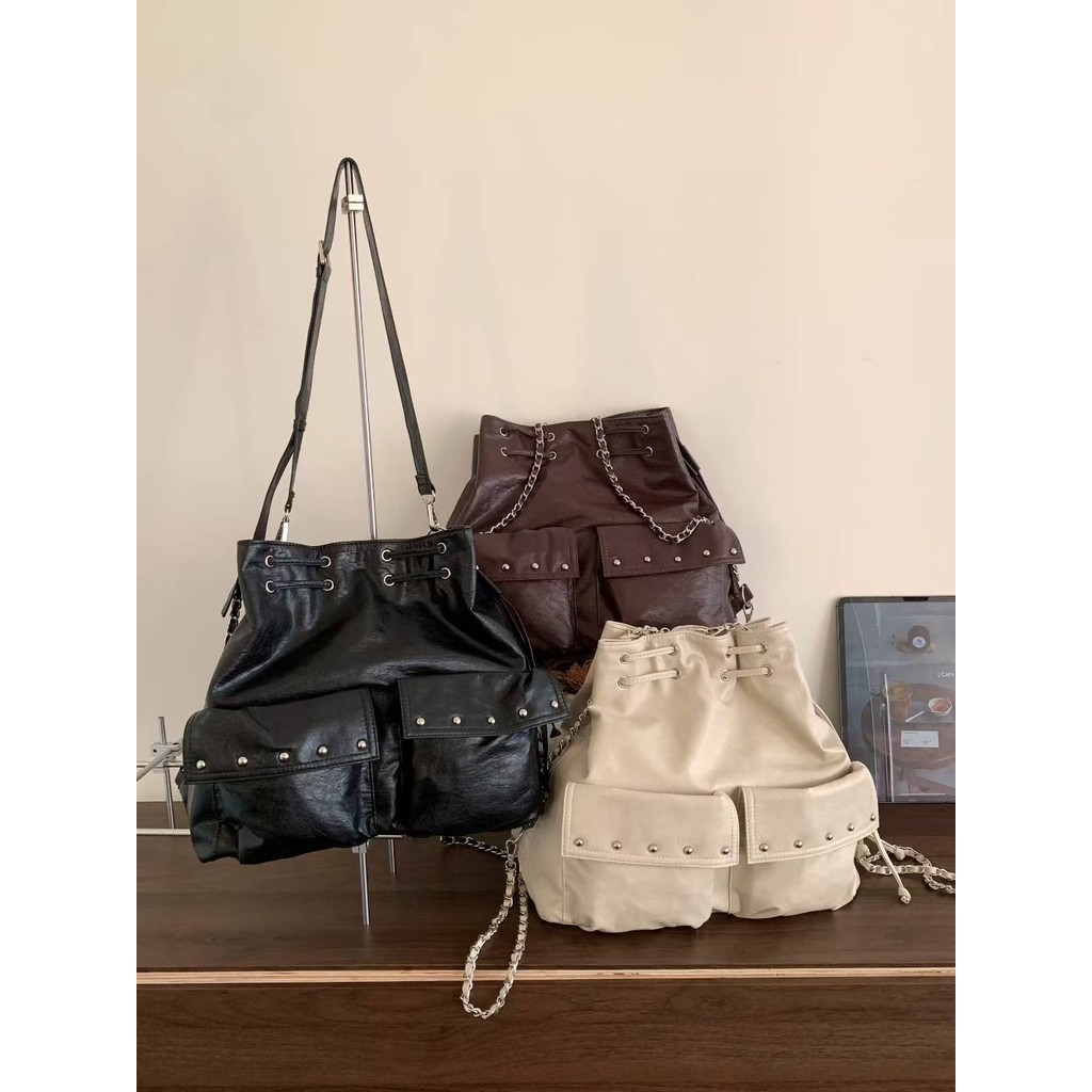 กระเป๋าเป้สะพายหลัง Deinet Locomotive Rivet Chain Tote สไตล์เกาหลี สำหรับผู้หญิง มัลติฟังก์ชั่น ดีไซ