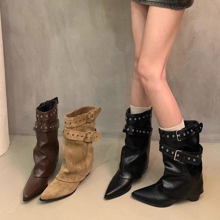 บู๊ทส์สไตล์เกาหลี พื้นหนาแบบ Soled Martin ทำจากPU มีระบบป้องกันไม่ไถล และมีความคงทน