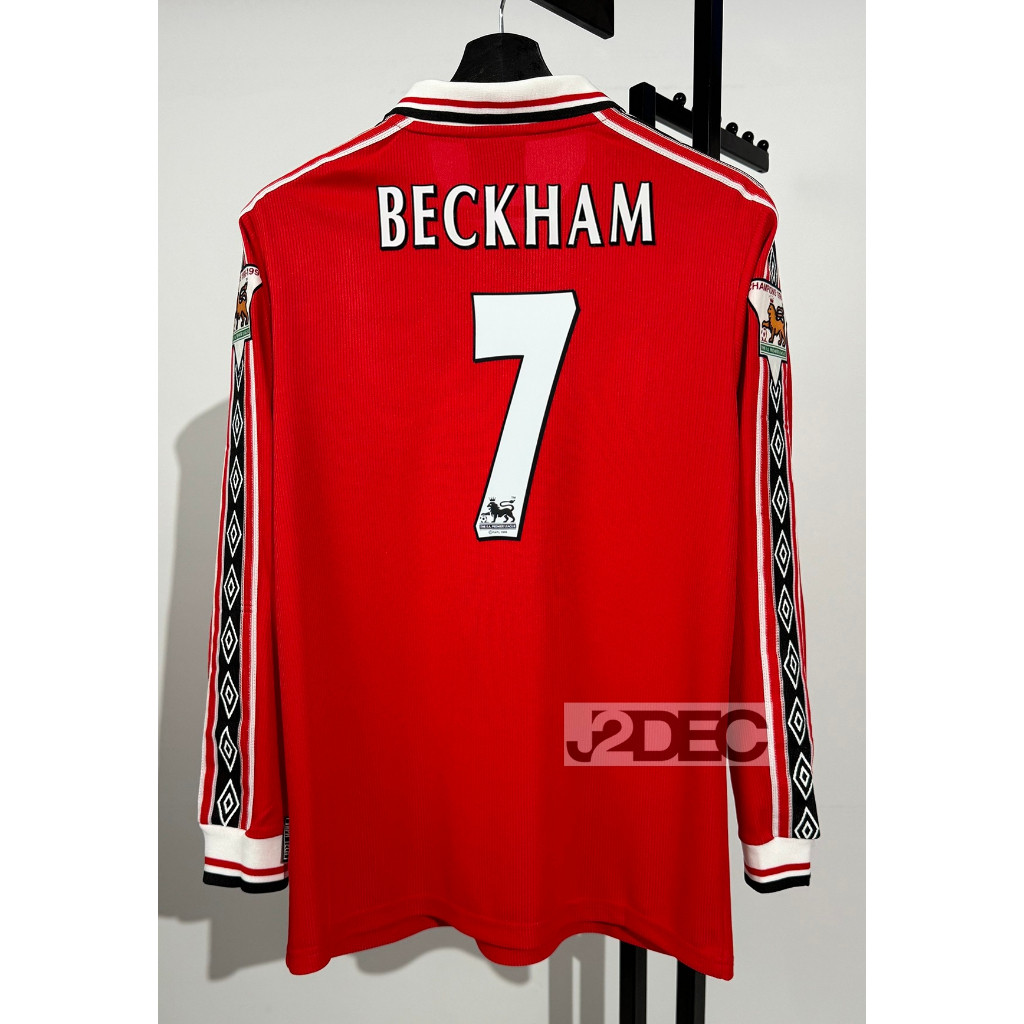 Retro เสื้อฟุตบอลย้อนยุค IIมuยู คอซิปแขนยาว ปี 1998/1999 ชุดเหย้า Home ฟลูออฟชั่นEPL พร้อมชื่อเบอร์นักเตะIIมuยู-ครบทุกคน
