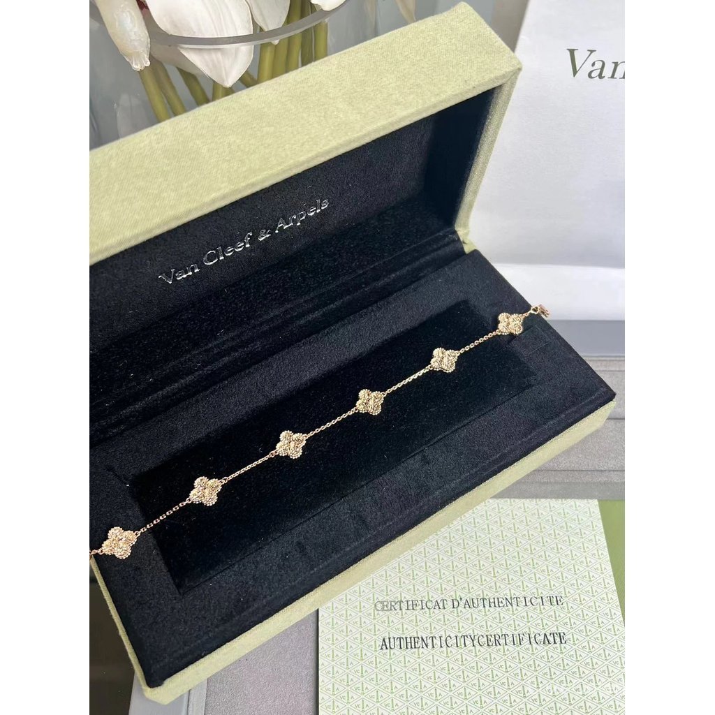 VCA Four-Leaf Clover Mini Flower Bracelet 18K Gold Plated