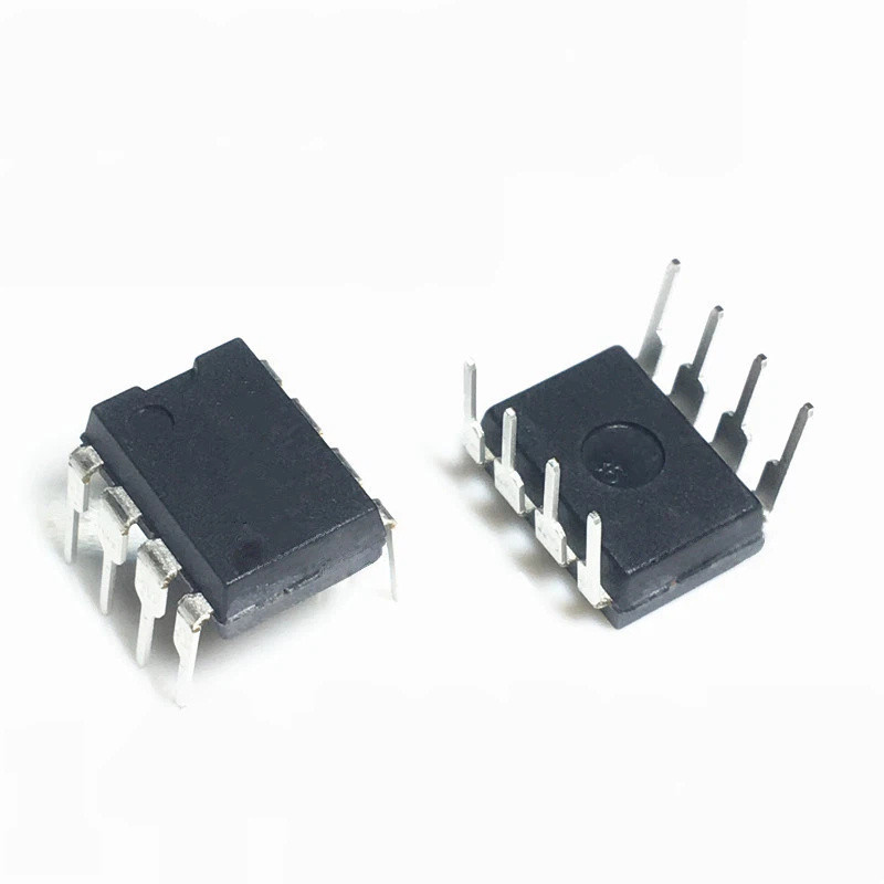 SD6830 SD6832 SD6834 SD6835 ปลั๊กตรง 8 Pin DIP8 ชิปไฟ IC
