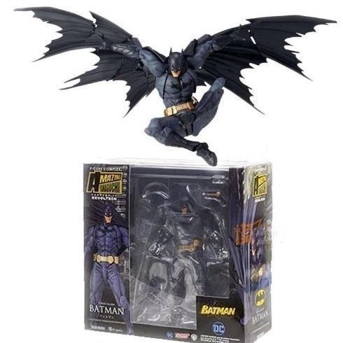 โมเดลในประเทศ Ocean Hall Dark Knight Yamaguchi Style Gear Movable Batman Figure