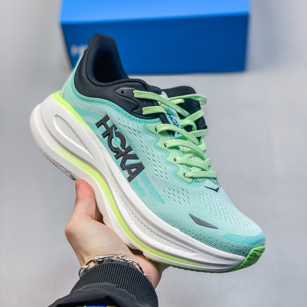 รองเท้าวิ่ง Hoka Bondi 9 ขนาดกว้าง