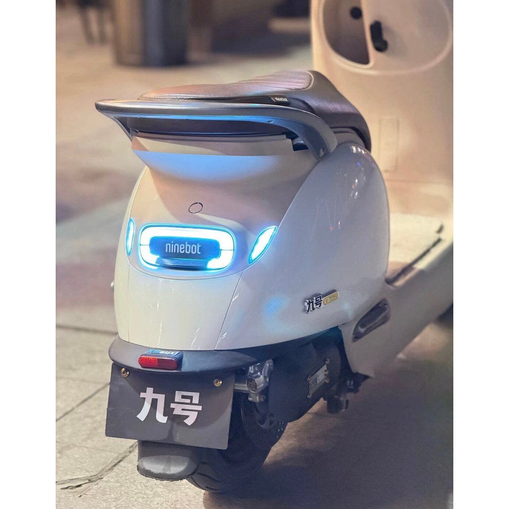 เบอร์ 9 Q Series Universal APP ปรับบอสตันไฟท้ายพวงมาลัยสายไม่ชํารุดตรงขนาดเล็ก q80q85c ไฟท้าย