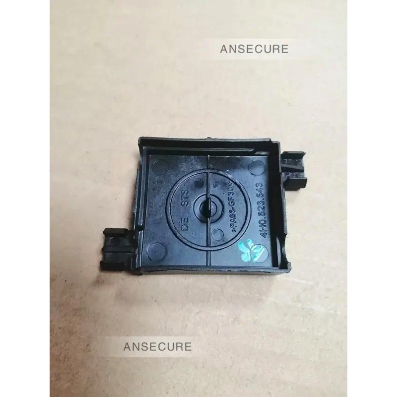 ด้านหน้า Hood Latch Release ฝาครอบสายคลิปสําหรับ Audi A3 8V A4 B9 A5 A6 C7 A8 D4 Q2 Q3 Q5 Q8 Q7 4H08