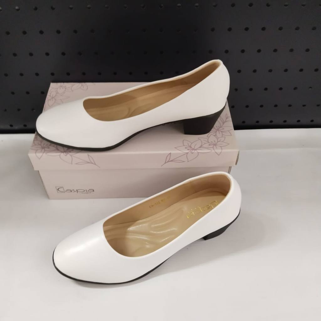 Caspia NURSE SHOES Ladies Comfort Heels Shoes CW332 สีขาว TUMIT 1.5INCI
